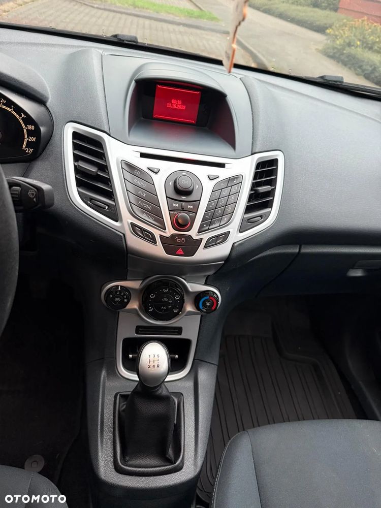 Ford Fiesta 1.25 Trend - 14