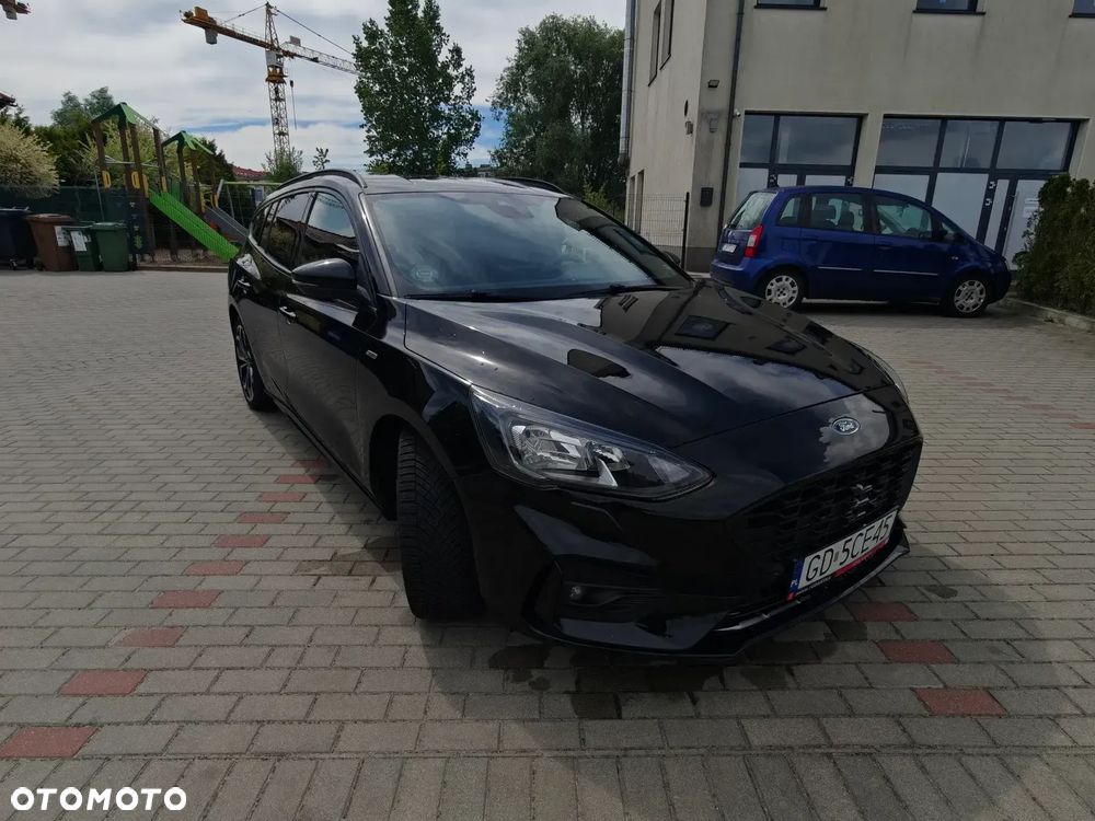 Ford Focus 1.5 EcoBlue Start-Stopp-System ST-LINE DESIGN - 4
