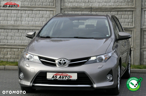 Toyota Auris 1.33 VVT-i Premium Comfort