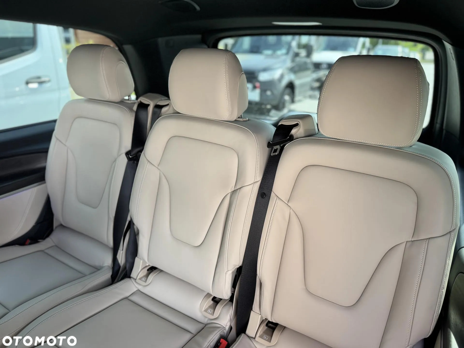Mercedes-Benz Klasa V 300 d 4-Matic 9G-Tronic Exclusive (ekstra d³) - 9