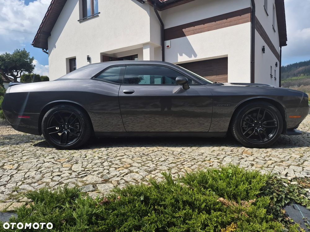 Dodge Challenger 5.7 R/T - 10