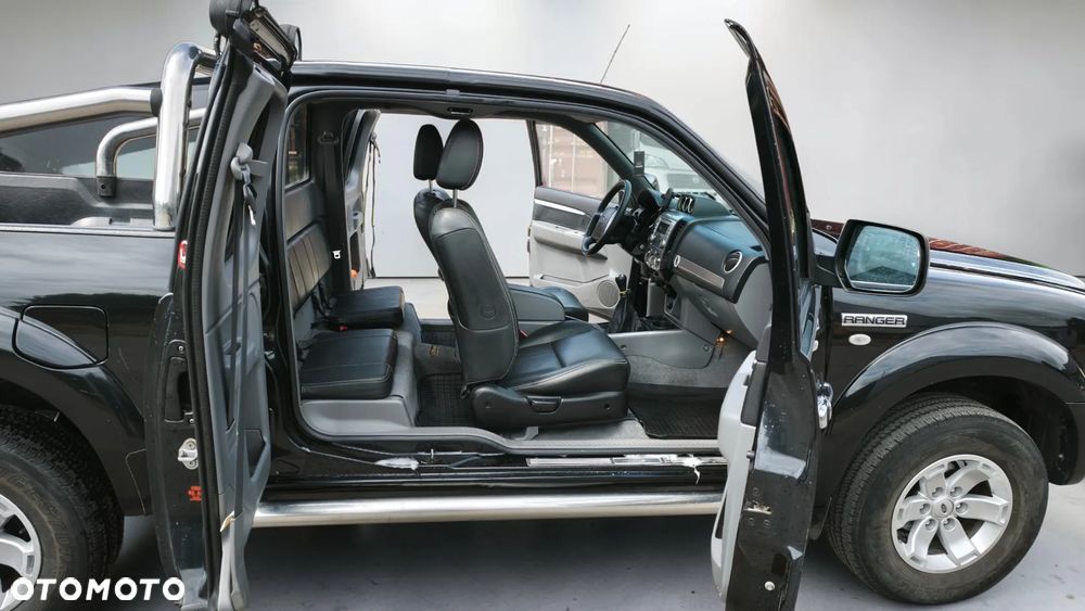 Ford Ranger 2.5 TDCi DC XLT - 12