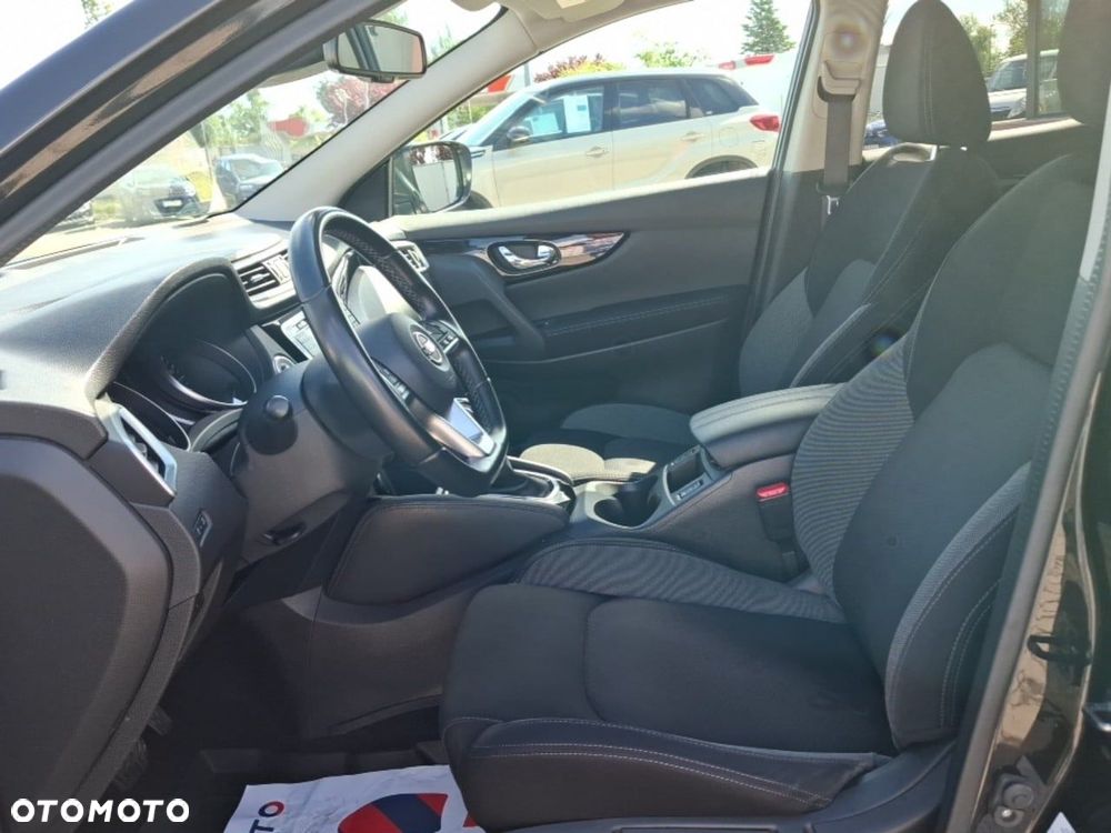 Nissan Qashqai 1.3 DIG-T N-Connecta DCT - 11
