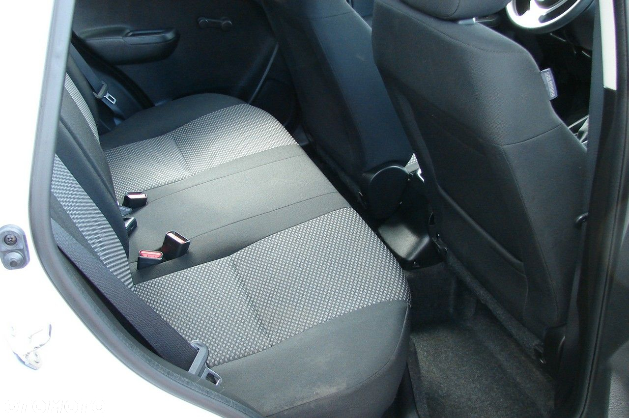Suzuki Vitara - 16