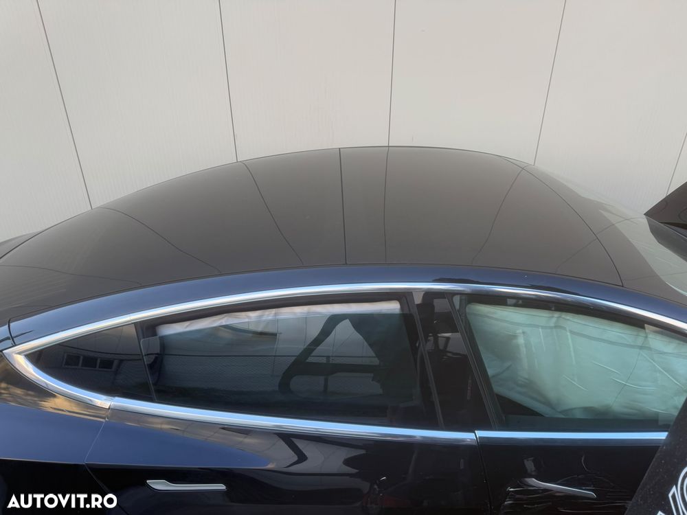 Tesla Model 3 Standard Reichweite Plus Hinterradantrieb - 12