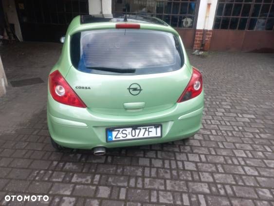 Opel Corsa 1.4 16V Enjoy - 4