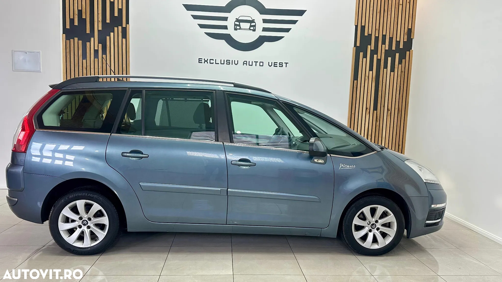 Citroën C4 Grand Picasso - 11