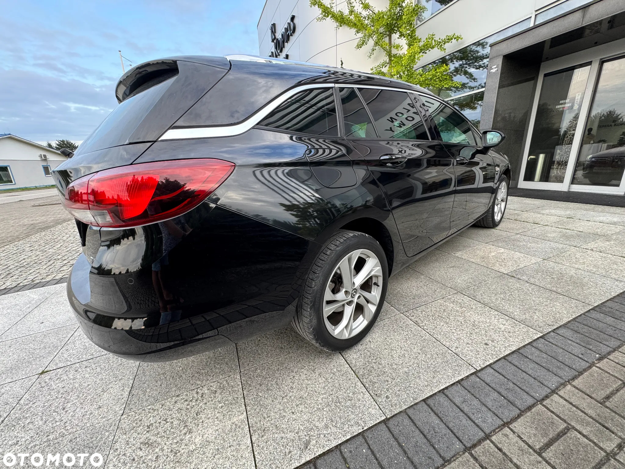 Opel Astra 1.4 Turbo 120 Jahre - 13