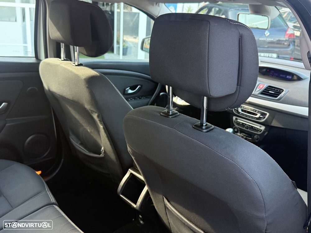 Renault Mégane Sport Tourer 1.5 dCi Emotion - 20