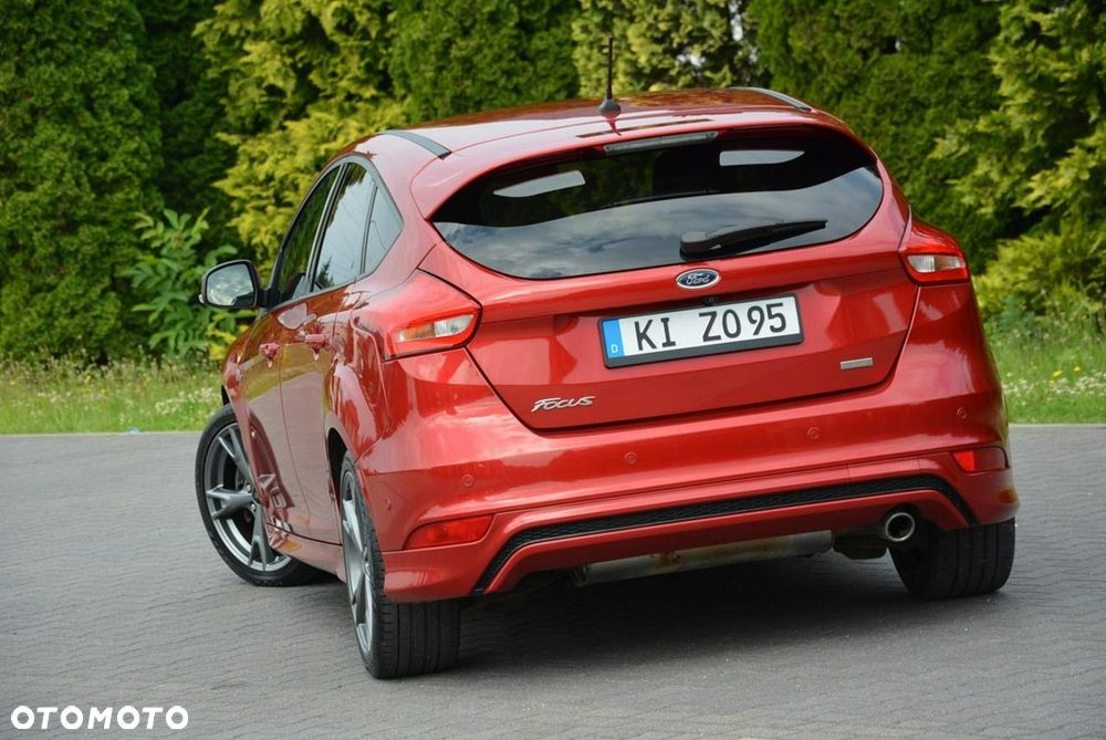 Ford Focus 1.5 EcoBoost STart-Stopp-System ST-LINE - 6