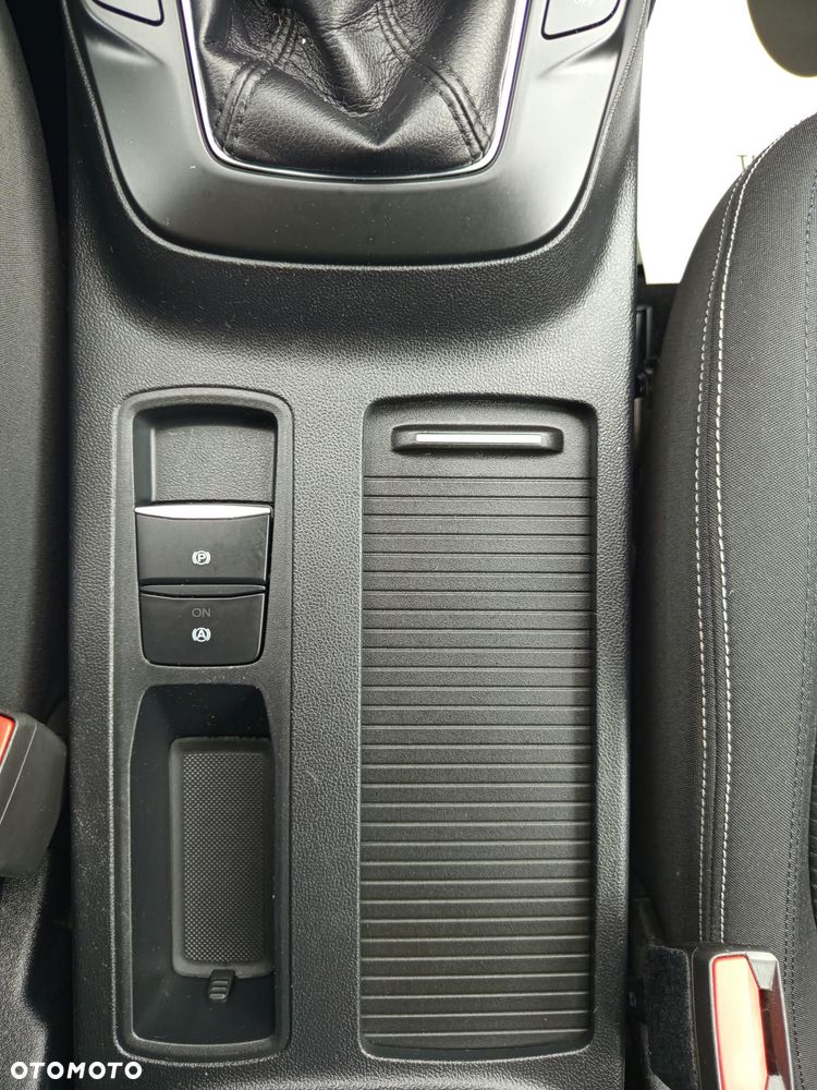 Ford Focus - 31