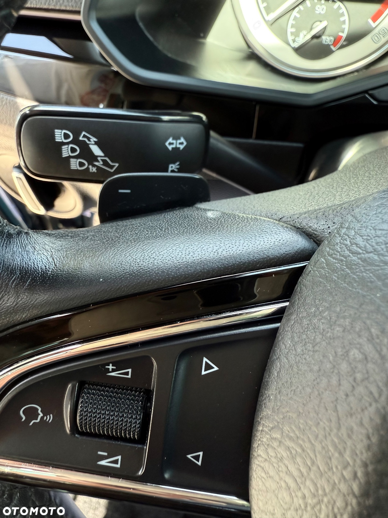 Skoda Superb 2.0 TDI DSG L&K - 26