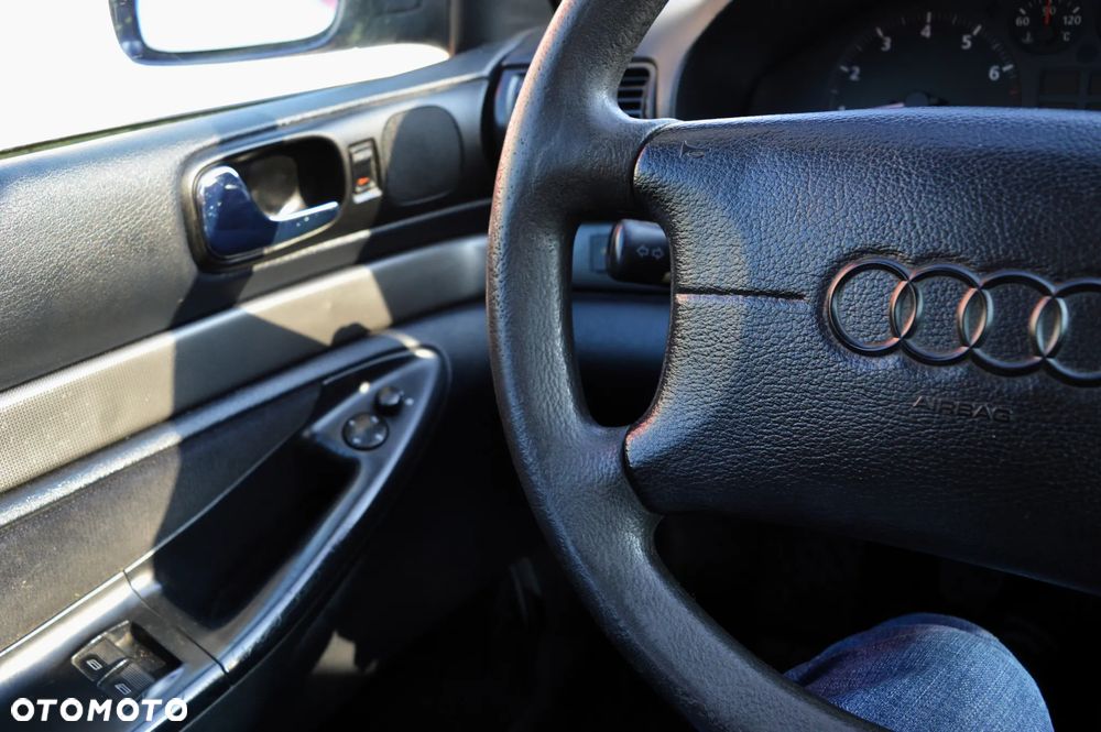 Audi A4 Limousine - 23