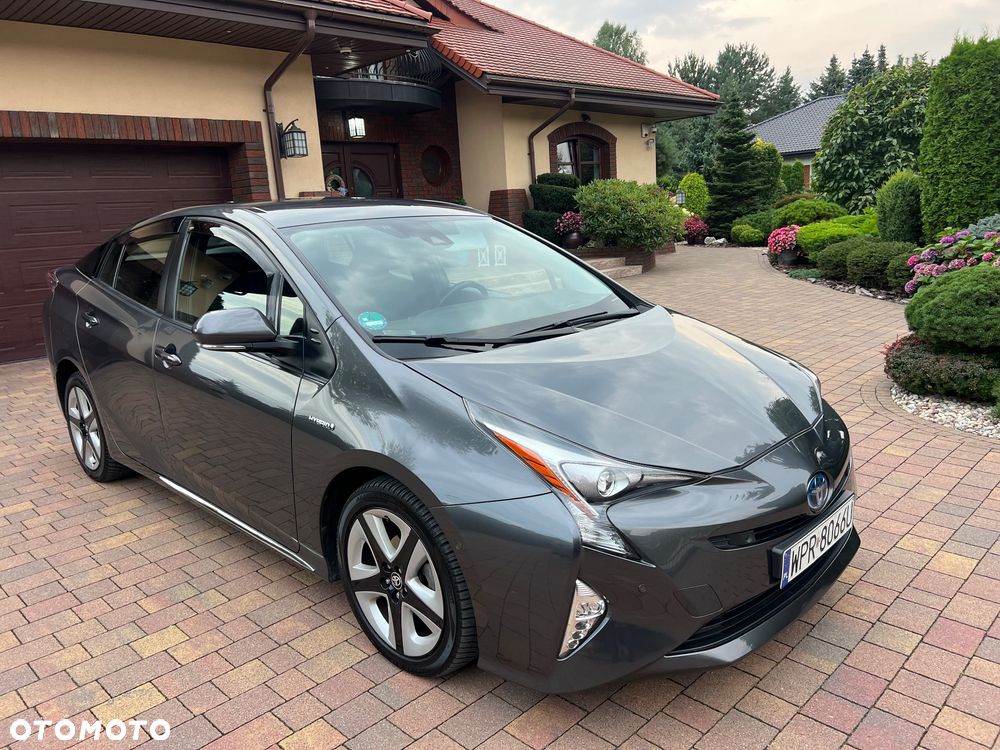 Toyota Prius 1.8 Hybrid Executive - 3