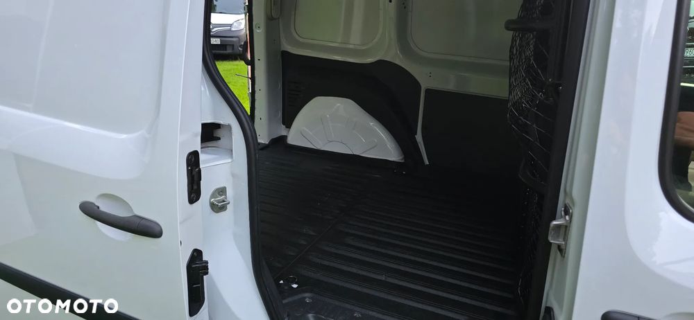 Renault Kangoo BLUE dCi 115 LIMITED - 8