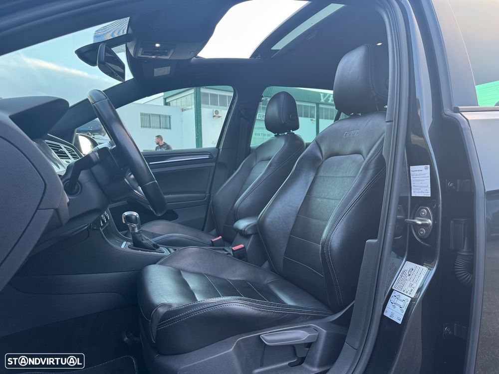 VW Golf 1.4 GTE Plug-In-Hybrid DSG - 27