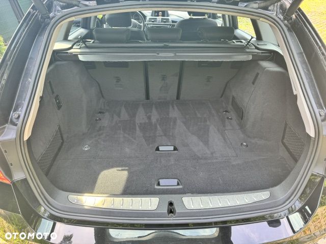 BMW Seria 3 318d - 12