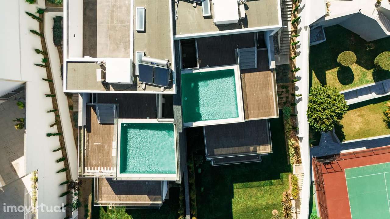 Moradia T3 com piscina, Estoril, Cascais - Grande imagem: 4/57