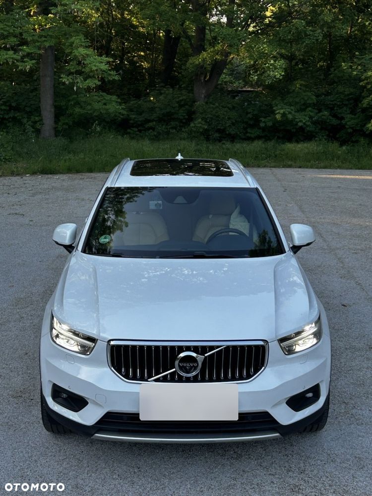 Volvo XC 40 B4 B AWD R-Design - 4