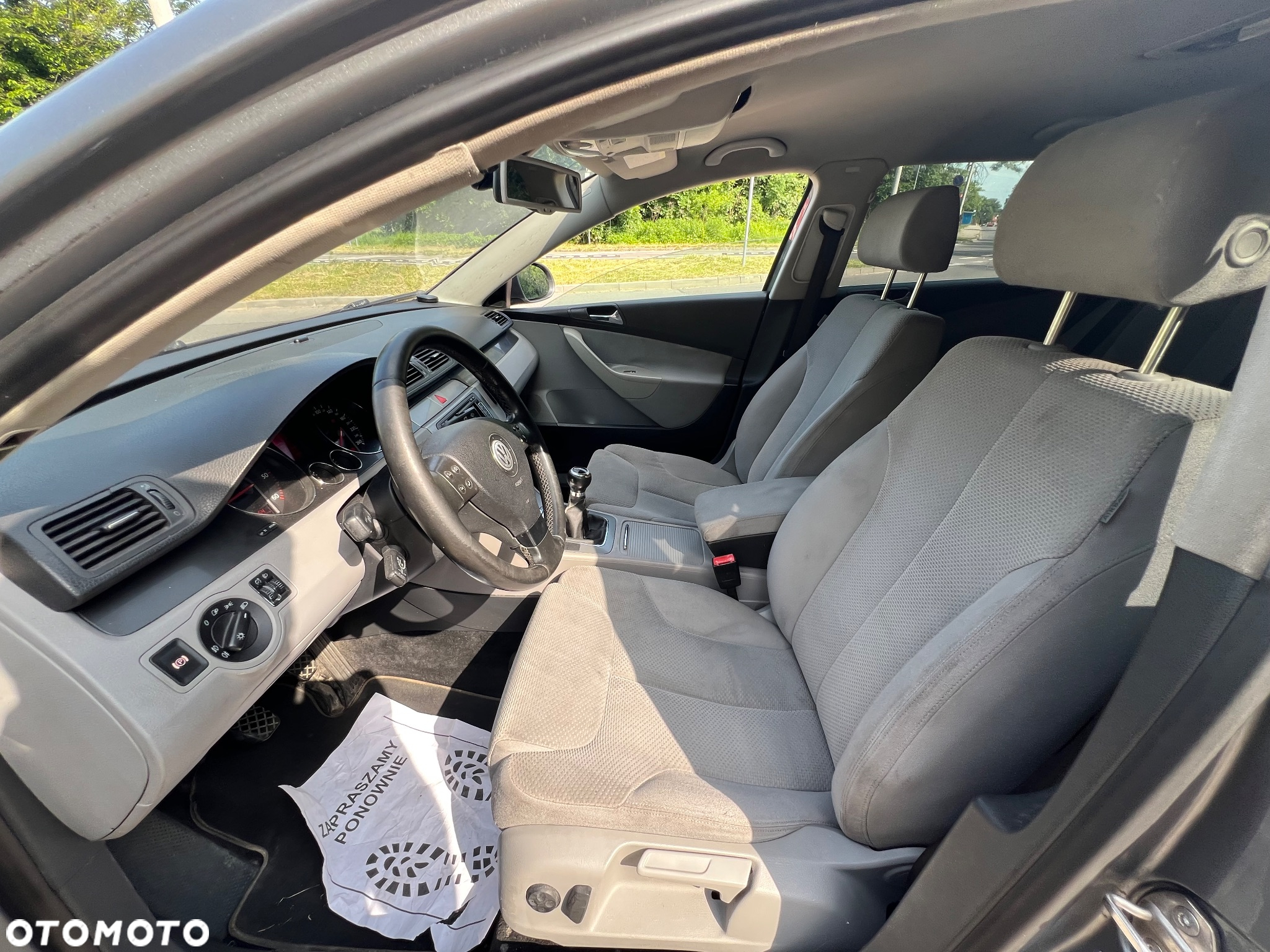 Volkswagen Passat 1.9 TDI Comfortline - 25