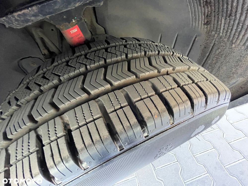 BMW X3 2.0d - 33