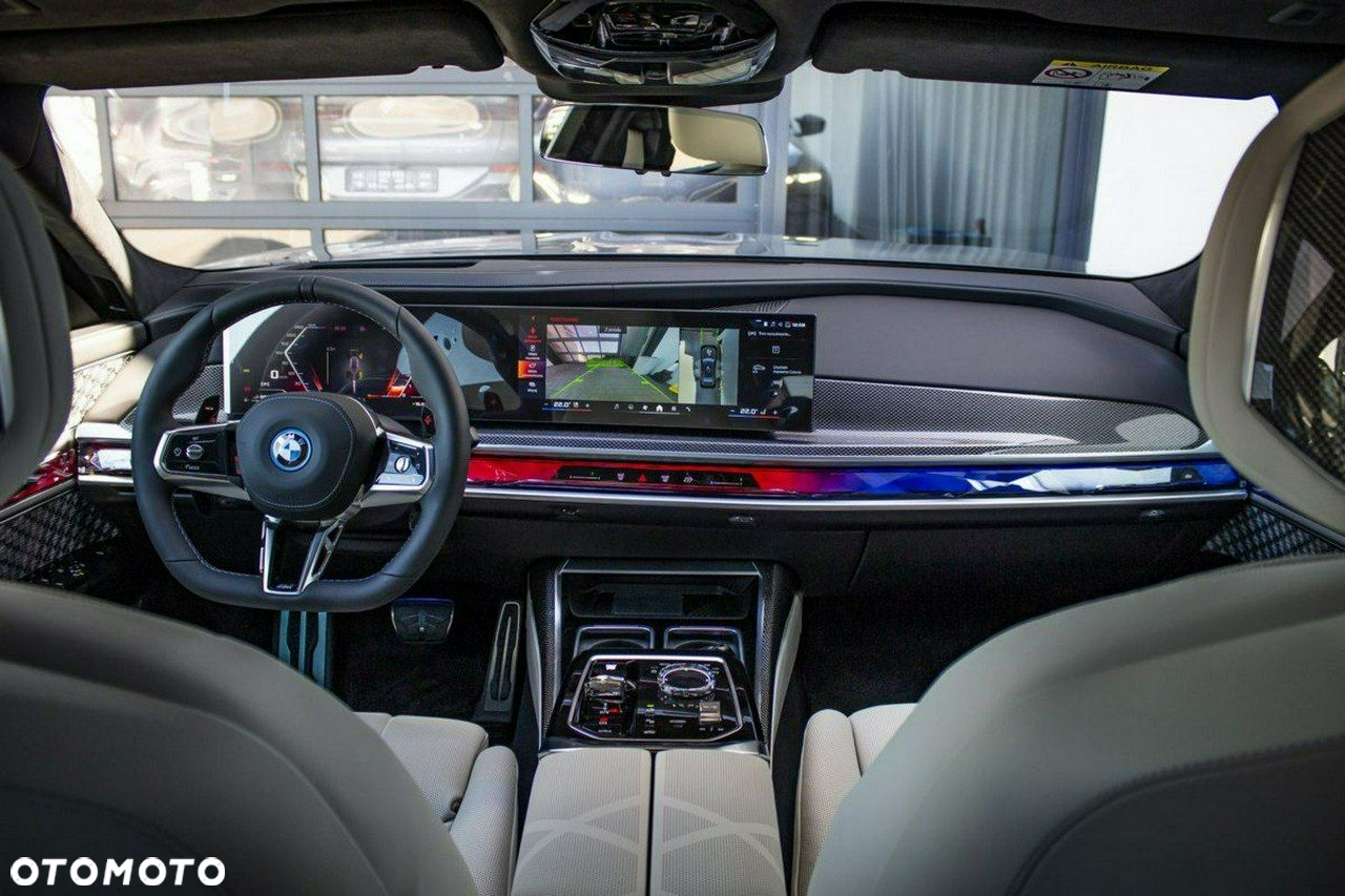 BMW Seria 7 - 12