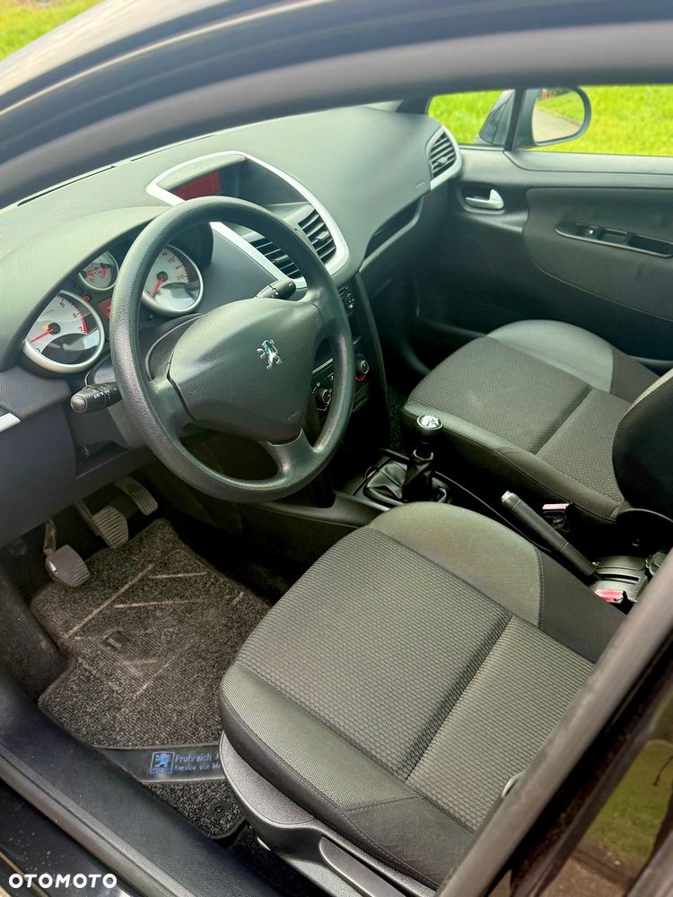 Peugeot 207 95 VTi Urban Move - 12