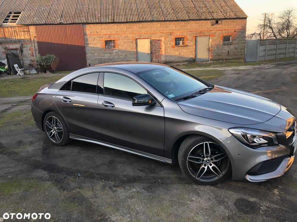 Mercedes-Benz CLA 200 7G-DCT - 1