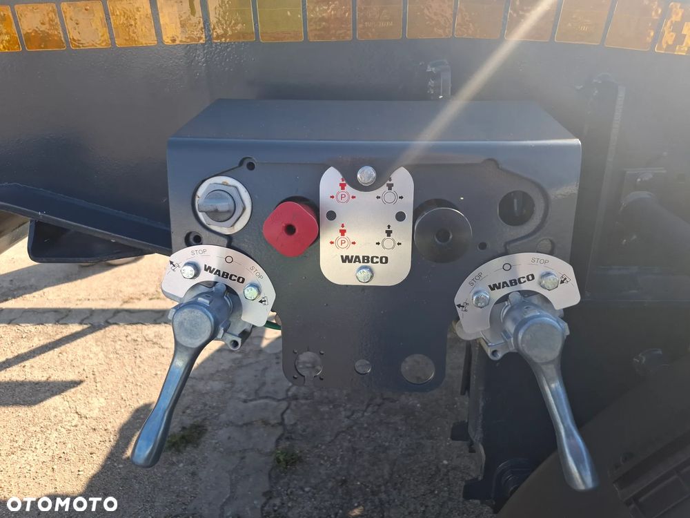 Schmitz Cargobull ACF18 - 4