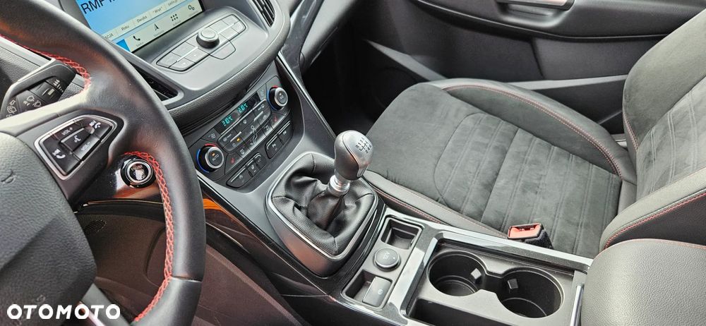 Ford Kuga - 18