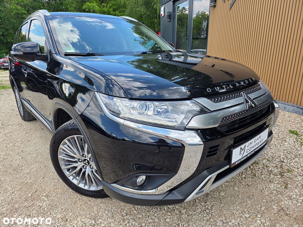 Mitsubishi Outlander - 4