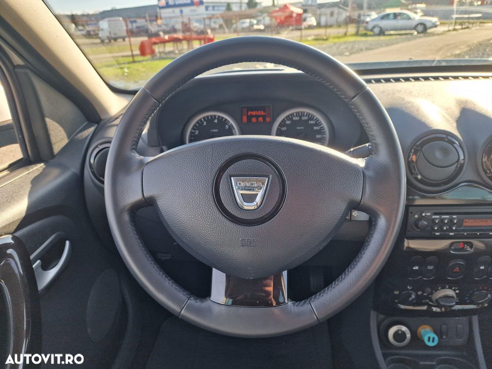 Dacia Duster dCi 110 FAP 4x4 Laureate - 13