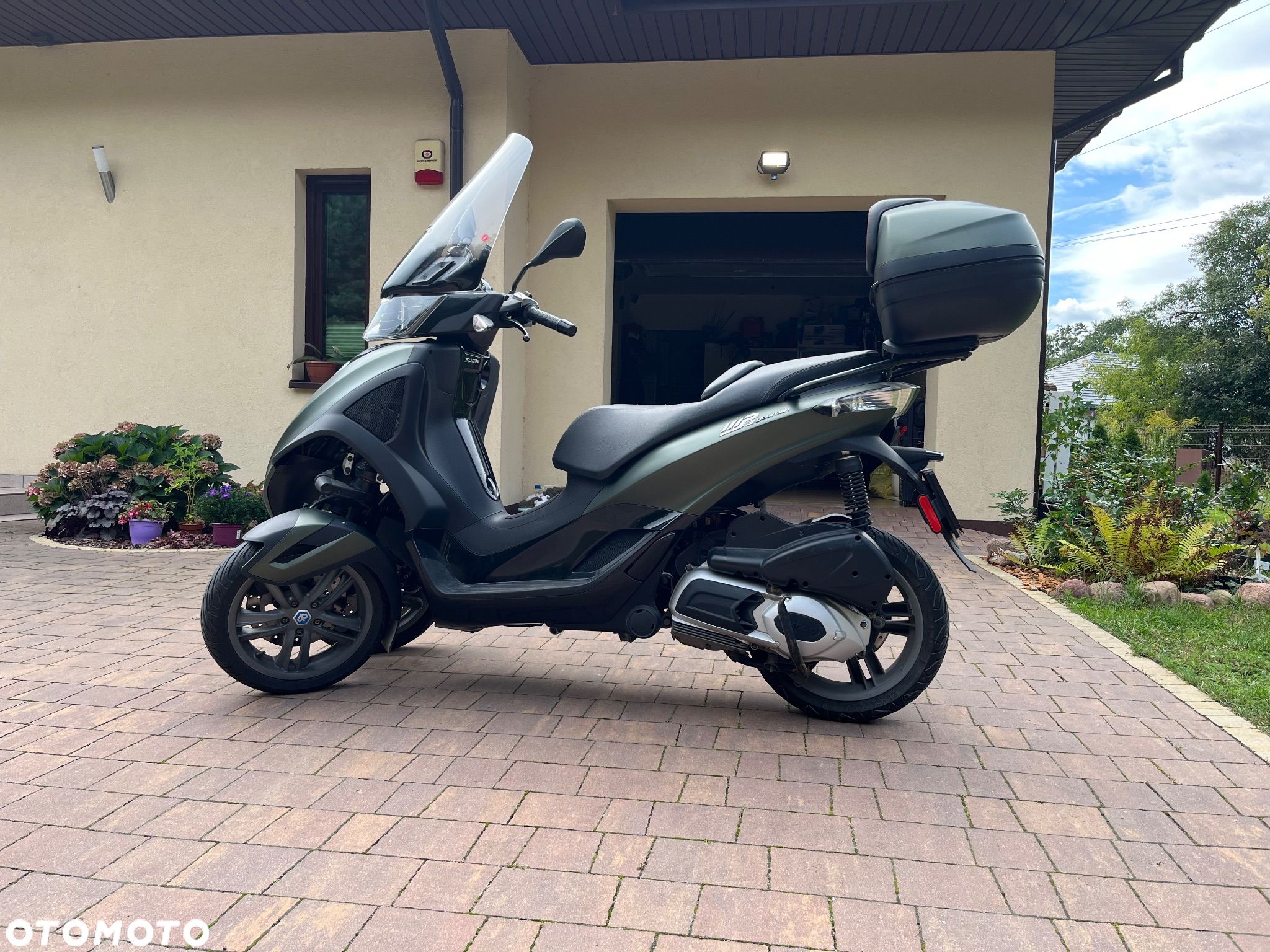 Piaggio MP-3 - 1