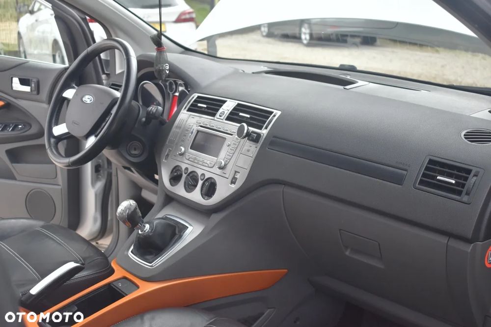 Ford Kuga 2.0 TDCi 2x4 Trend - 23