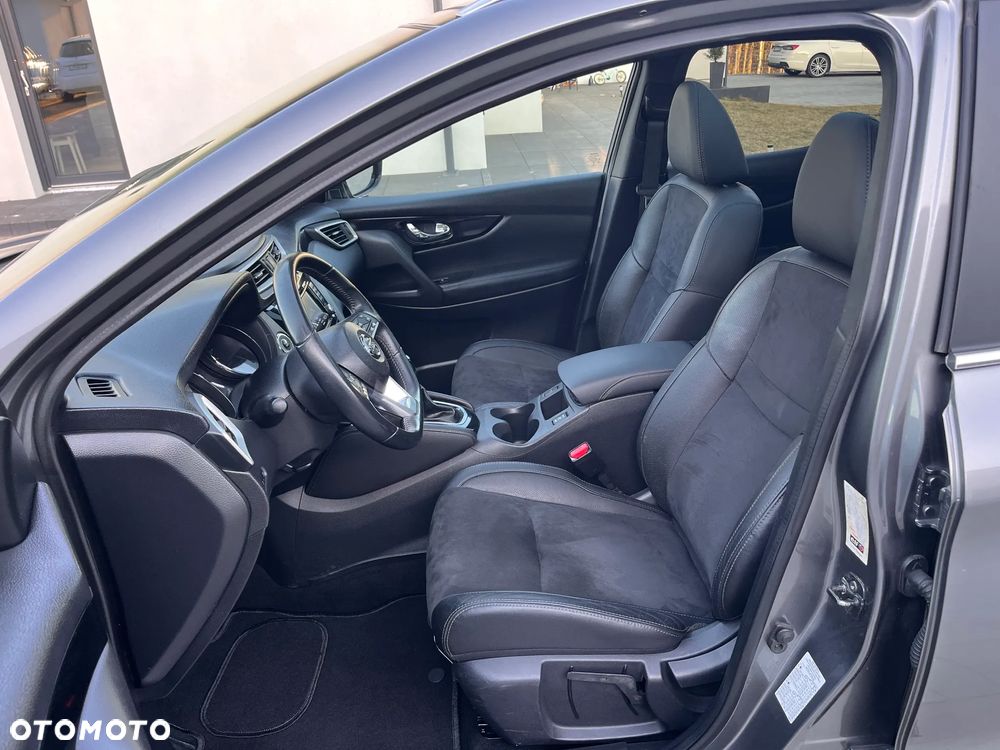 Nissan Qashqai 1.6 dCi Xtronic TEKNA+ - 11