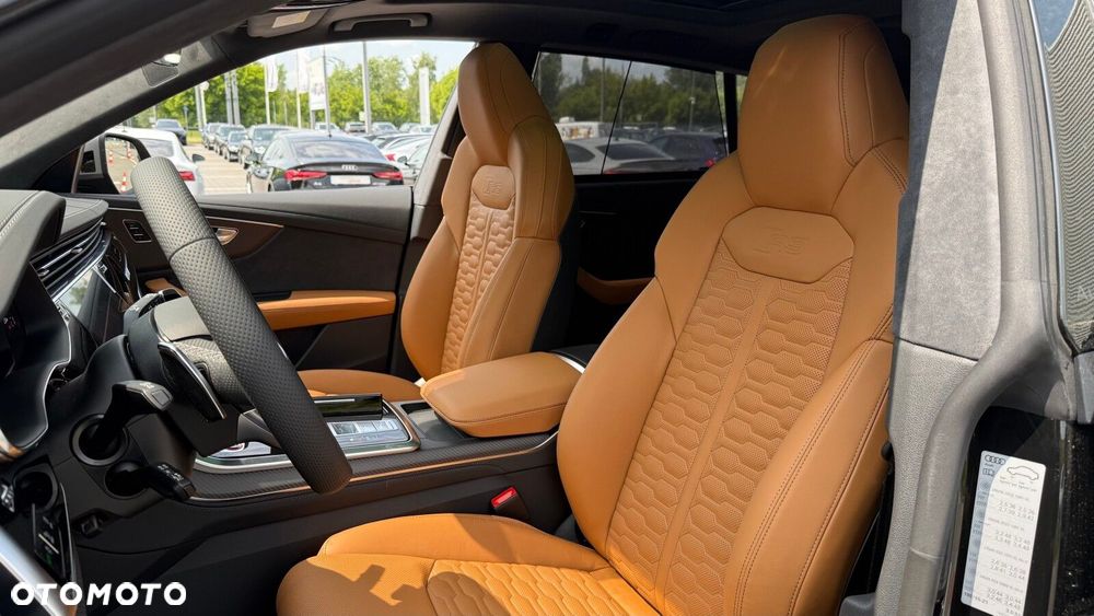 Audi RS Q8 - 19