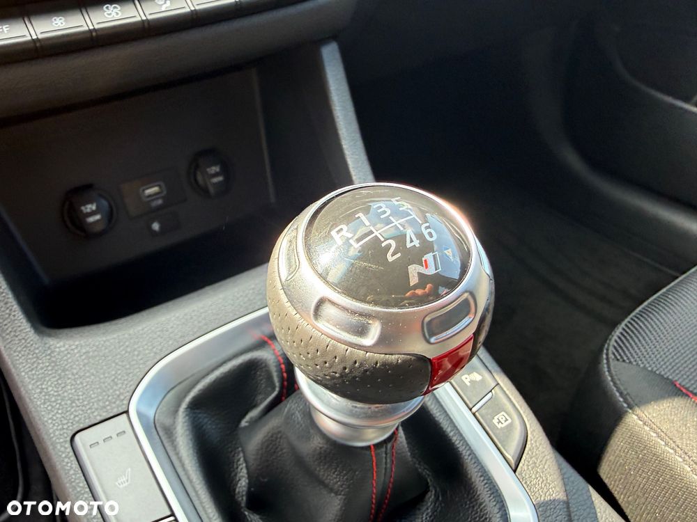 Hyundai i30 1.5 T-GDI 48V-Hybrid N-Line - 19