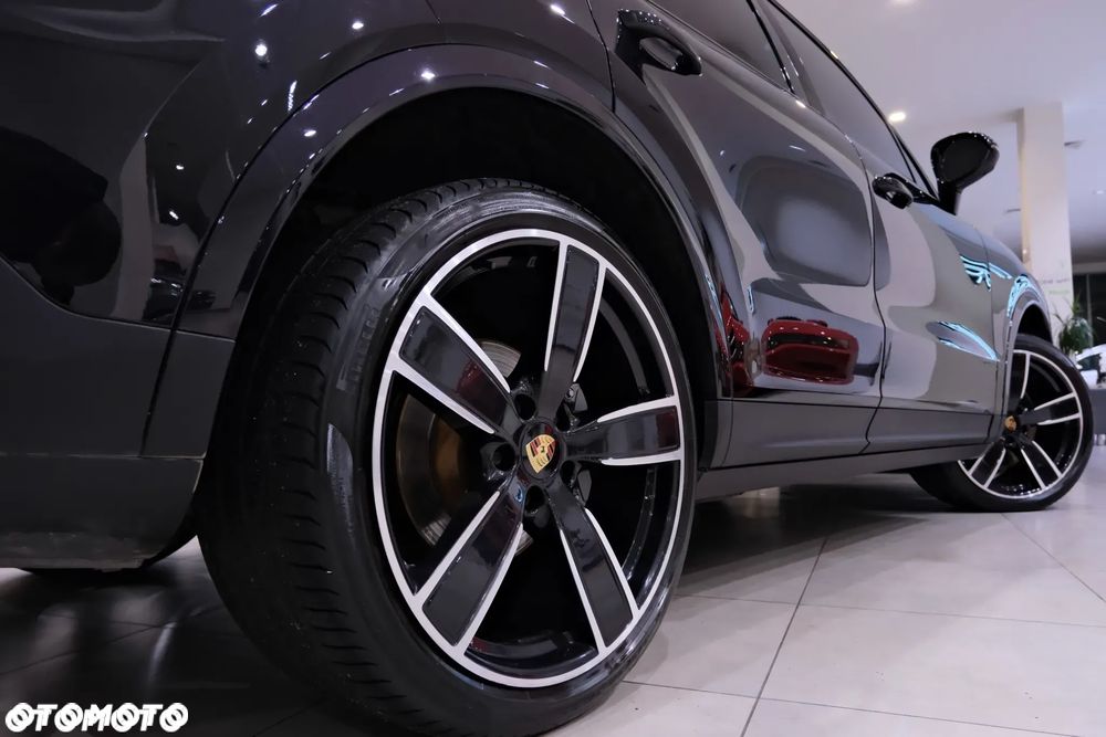 Porsche Cayenne S - 16