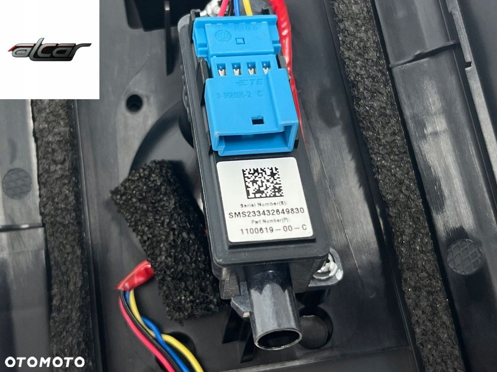 LISTWA DRZWI KAMERA PRAWA TESLA Y 1516255-00-E - 5