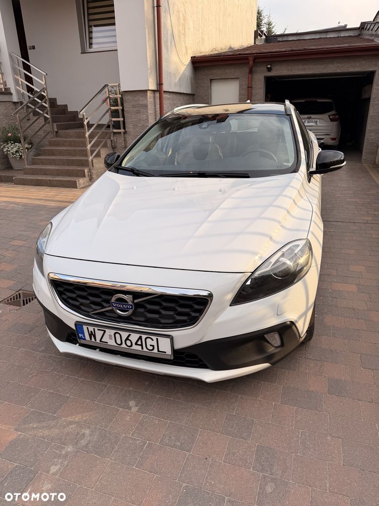 Volvo V40 Cross Country - 3