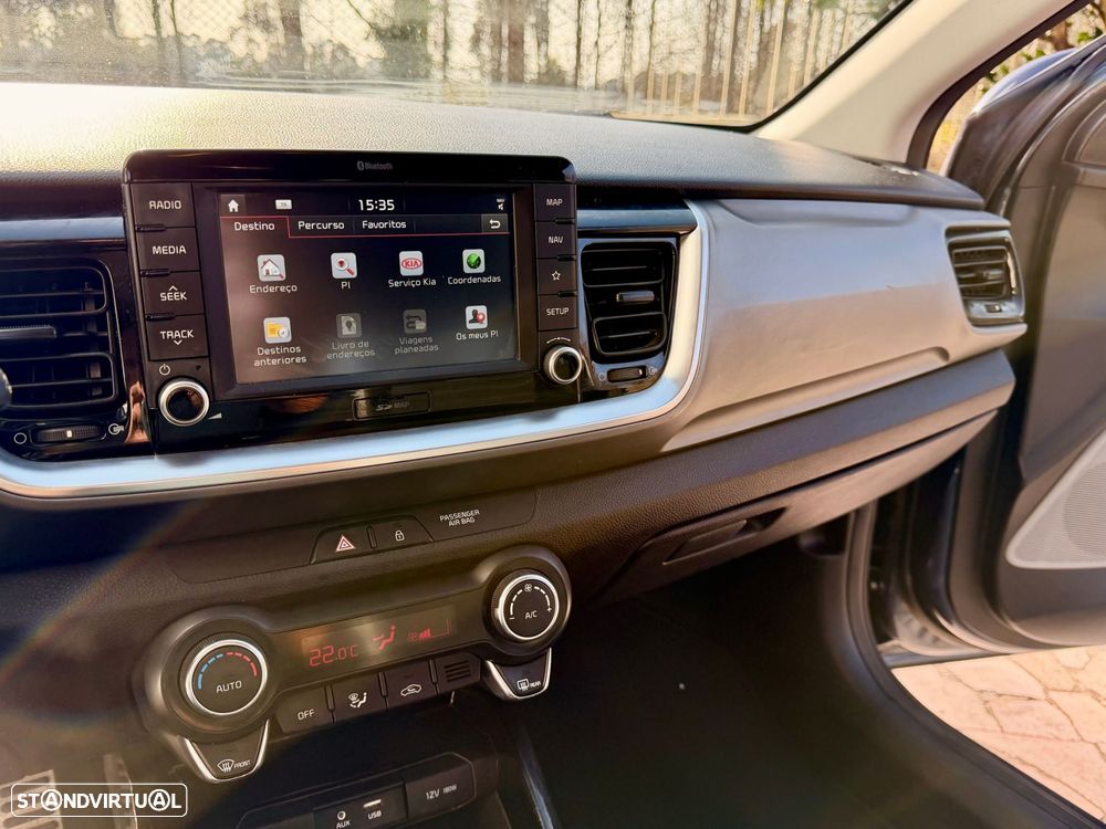Kia Stonic 1.0 T-GDI GT Line - 24
