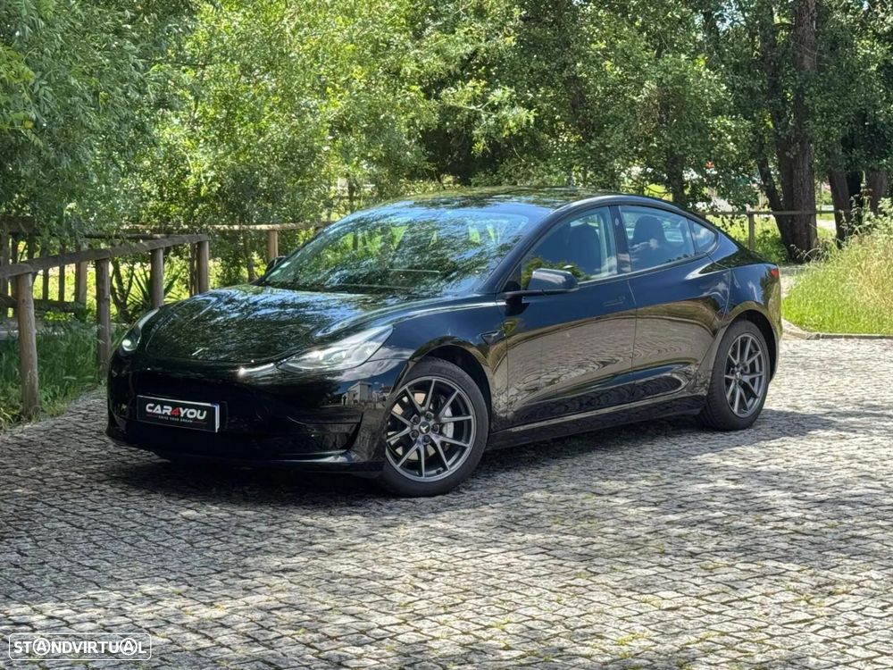 Tesla Model 3 Standard Range Plus RWD - 1