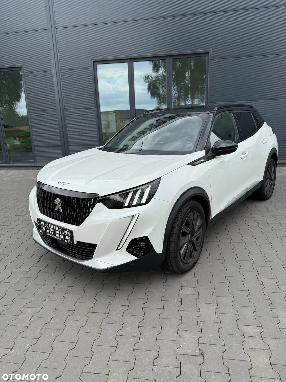 Peugeot 2008 1.2 PureTech GT Pack S&S EAT8 - 9