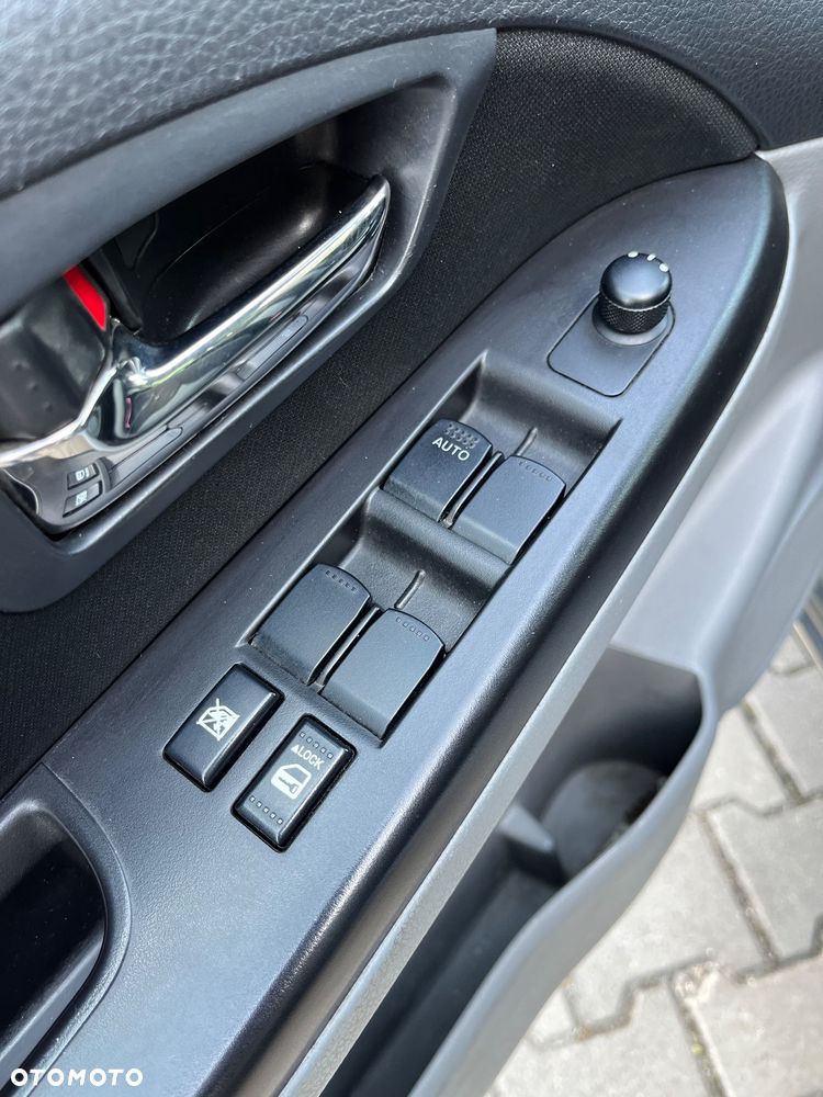 Suzuki SX4 1.6 Premium - 31