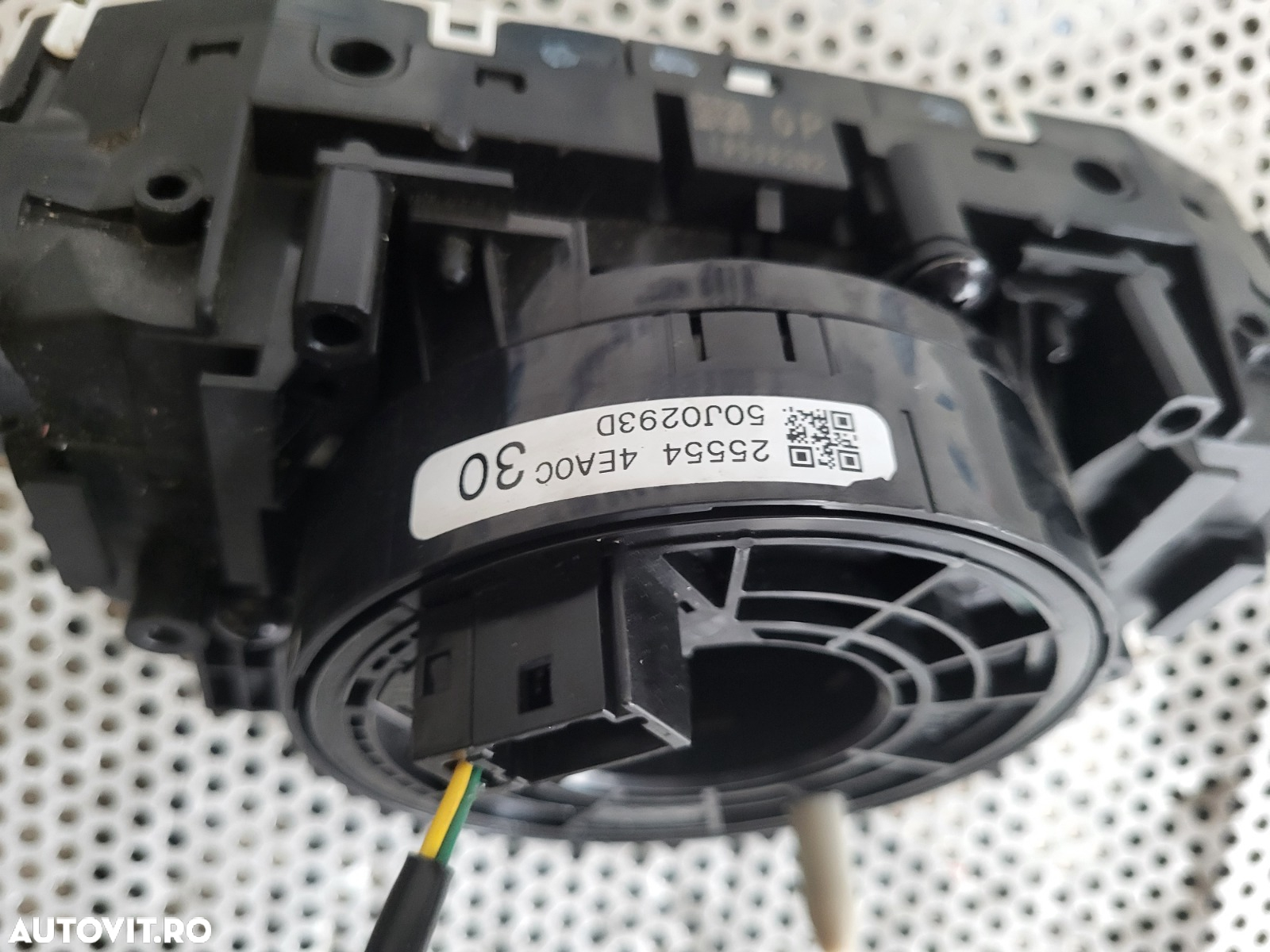 Banda Spira Spirala Volan Airbag Bloc Lumini Maneta Semnalizare Stergatoare Nissan Qashqai J11 An 2014-2015-2016-2017-2018-2019-2020 Volan Stanga Cod 25554-4EA0C Masina Cu 11.000 Km - 9