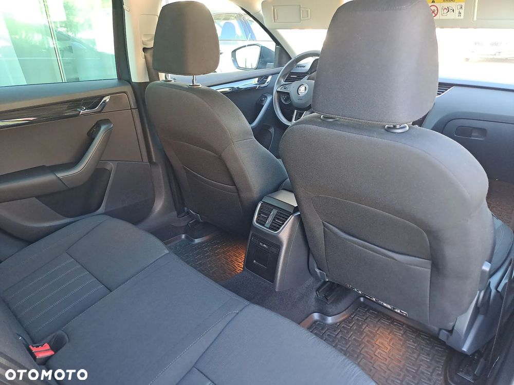 Skoda Octavia 2.0 TDI Style DSG - 12