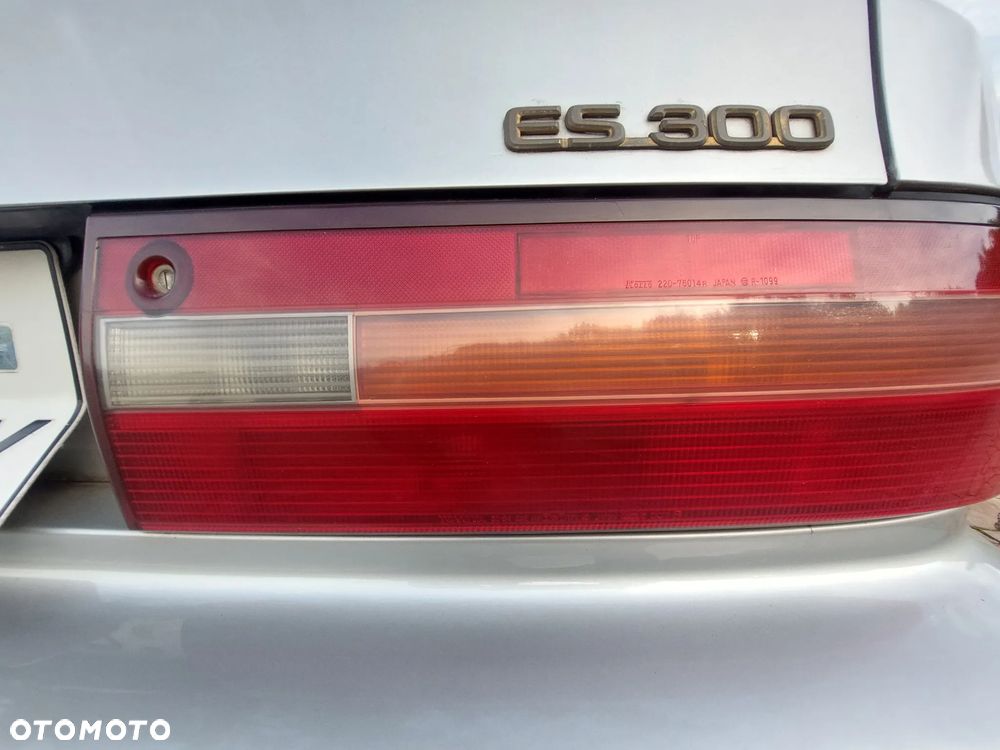 Lexus ES - 7