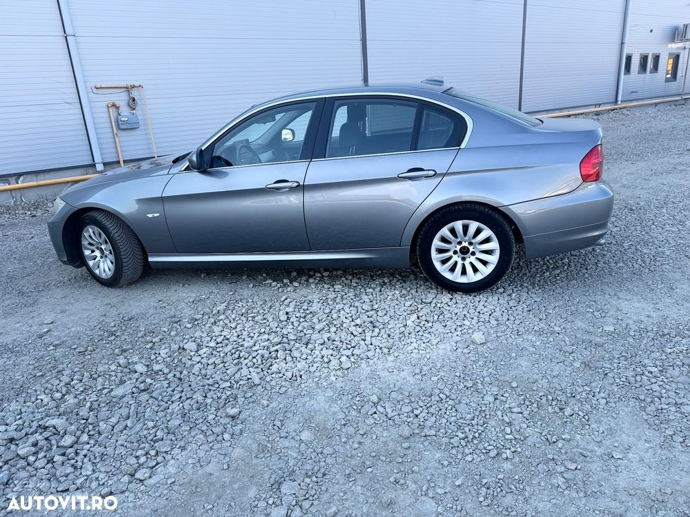 BMW Seria 3 320d DPF Aut. - 26