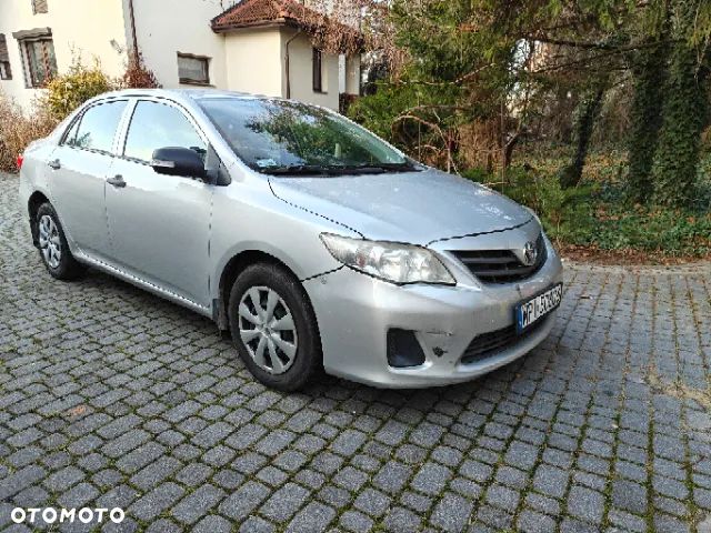 Toyota Corolla - 1