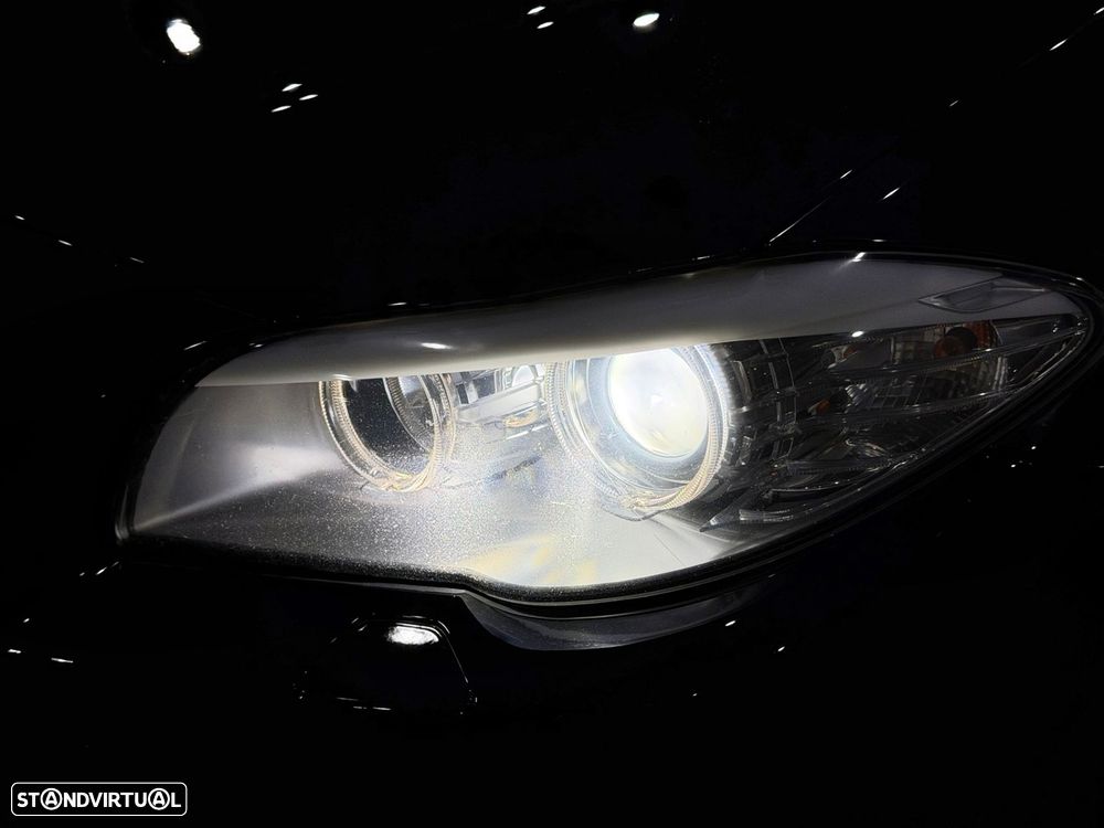 BMW 525 d Pack M - 43